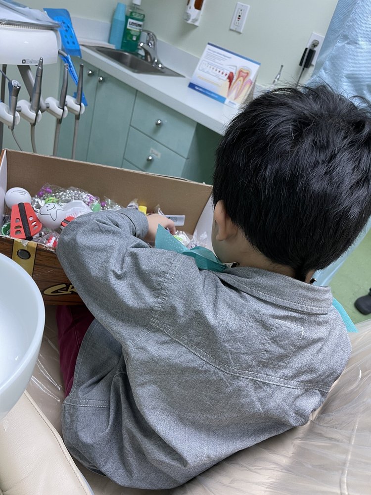 image of business Rego Park Dental Care: Hyeong Kim