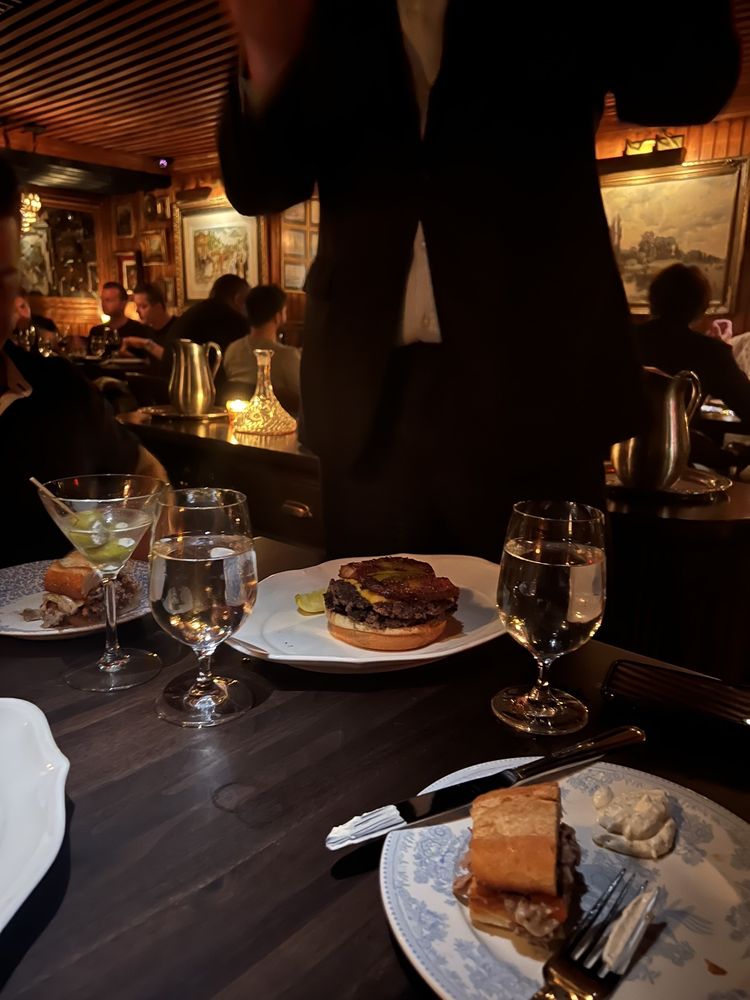4 Charles Prime Rib