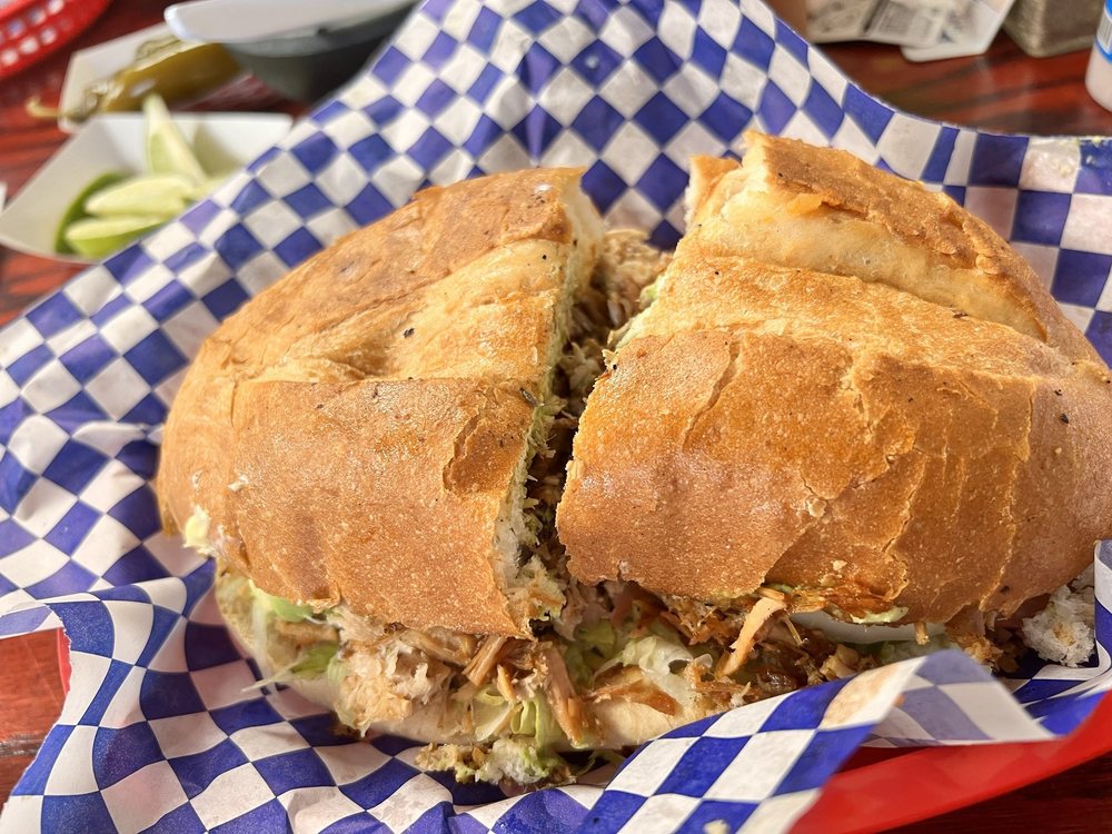 Aleka's Burgers & Tacos
