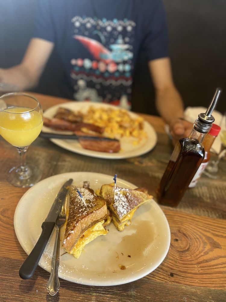 VIP’s Cafe Restaurant