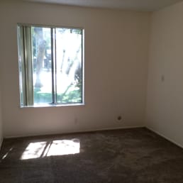 Photos For Kings Queens Apartments Yelp Photo Of Kings Queens Apartments Davis Ca United States