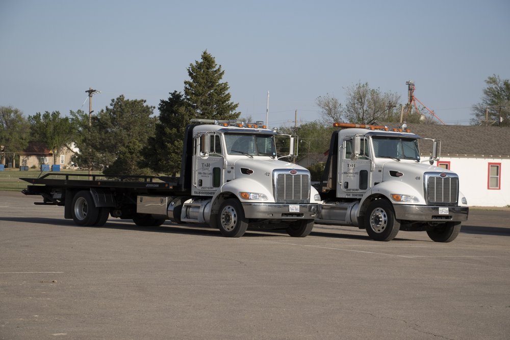 T & H Towing