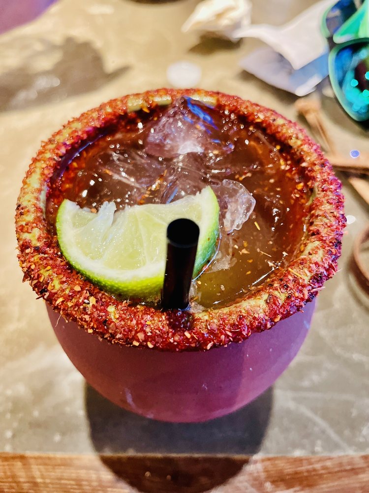 Ojos Locos Sports Cantina