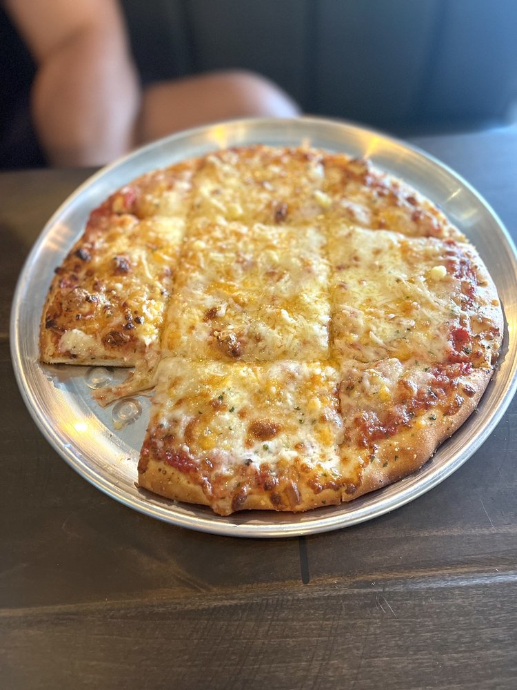 Crust Pizza Co. - Kingwood Docks