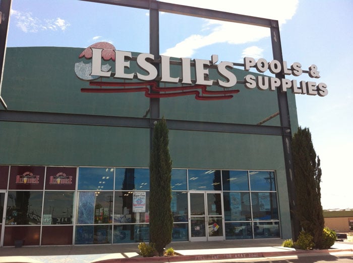 Leslie's