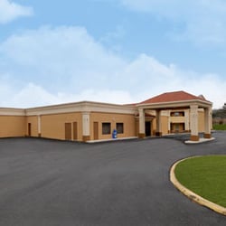 Super 8 By Wyndham Danville Hotels 35 Sheraton Road Super 8 Danville