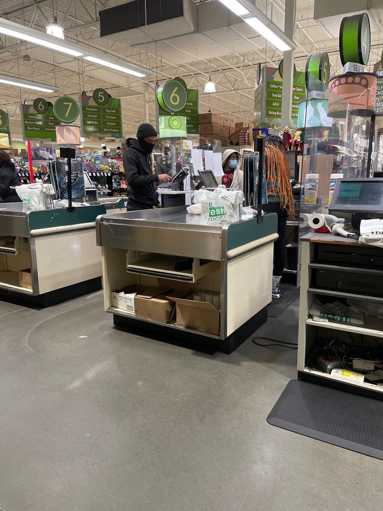 The Fresh Grocer of LaSalle