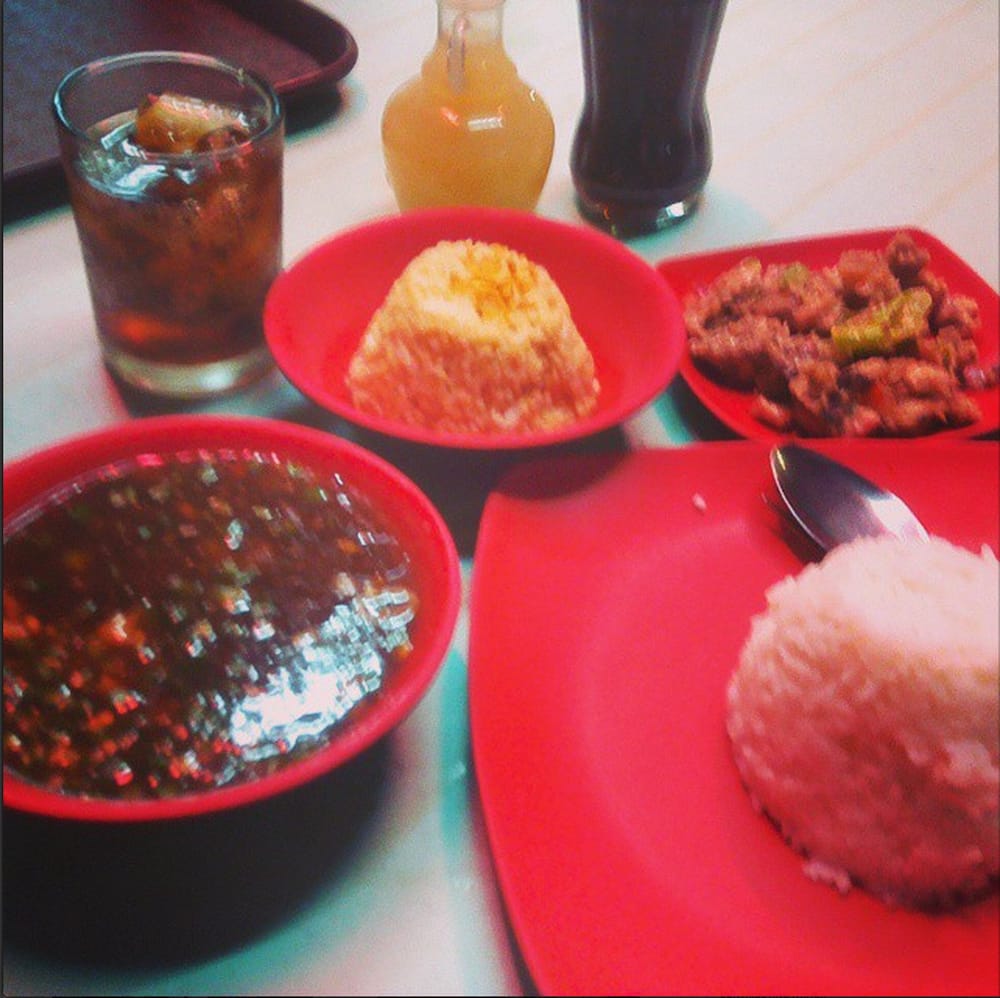 Pares Point Carinderia Filipino Magallanes, Chino Roces Avenue