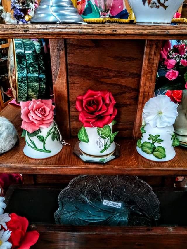 Chick N Tree Antiques