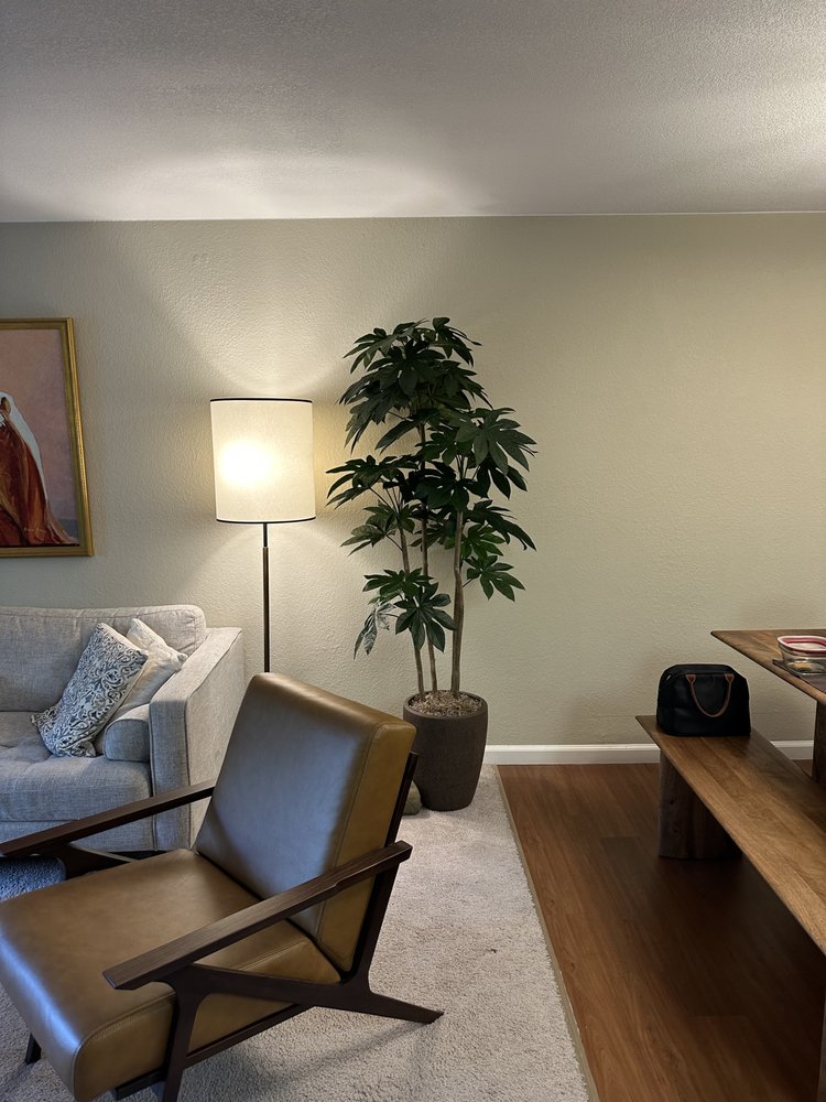 image of business Green N