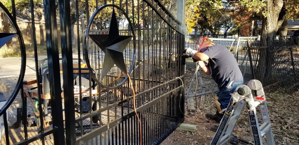 image of business QD & E Fencing and General Contracting