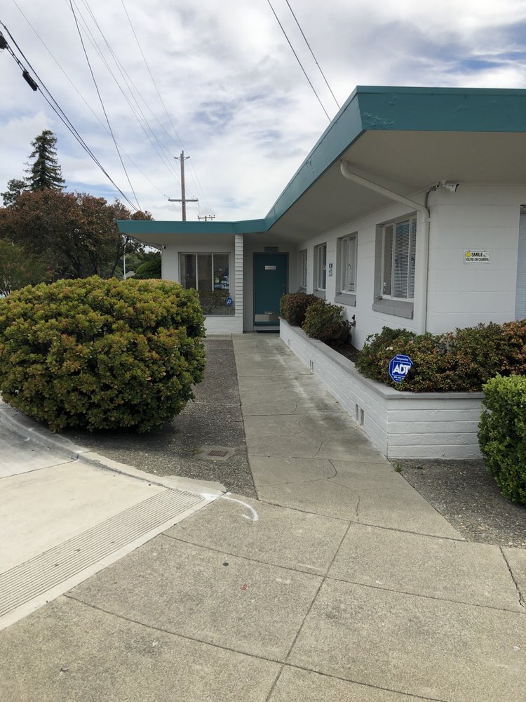image of business Del Rio Dental Studio
