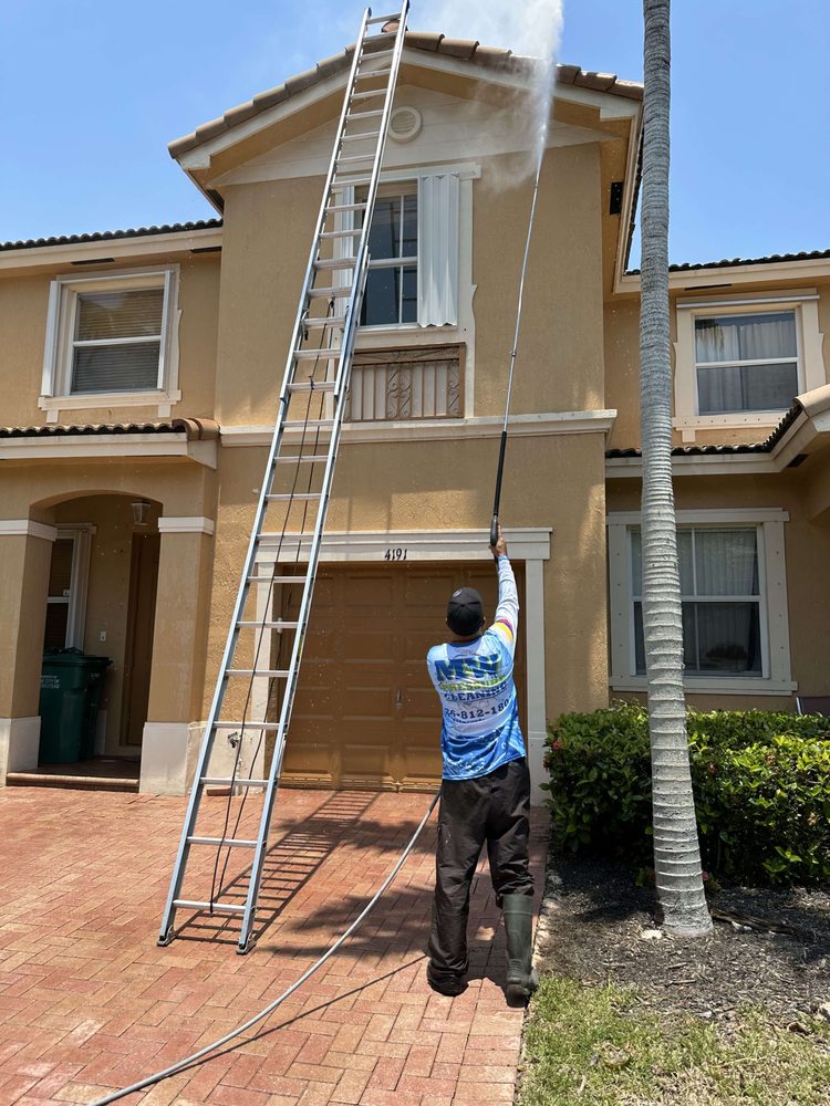M & W Pressure Cleaning
