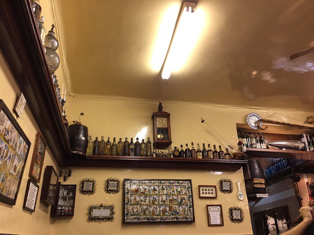 El Xampanyet 296 Photos & 178 Reviews Tapas Bars Carrer de