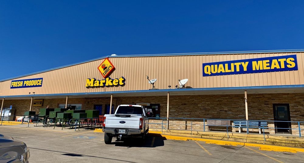 Lowe's Market - Yorktown