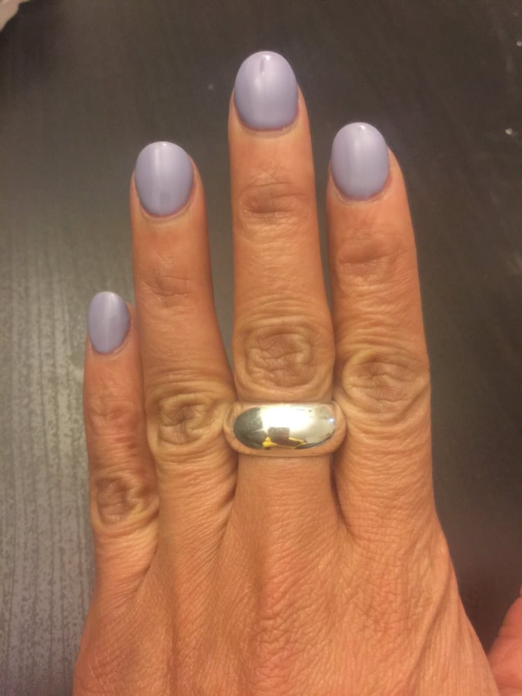 Thick Gloppy Gel Polish On Too Round Nails The Flattened Skittle Photo Of Bellagio Nails Spa Marina Del Rey Ca United States