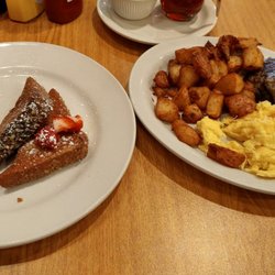Bernie S City Diner 30 Photos 36 Reviews Breakfast Brunch Photo Of Bernie S City Diner Naples Fl United States French Toast Platter