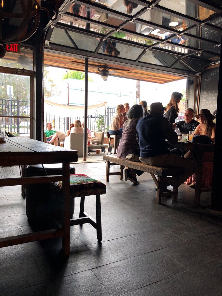 Vintage Sofa Bar 19 Photos & 18 Reviews Wine Bars 1001 Burke St