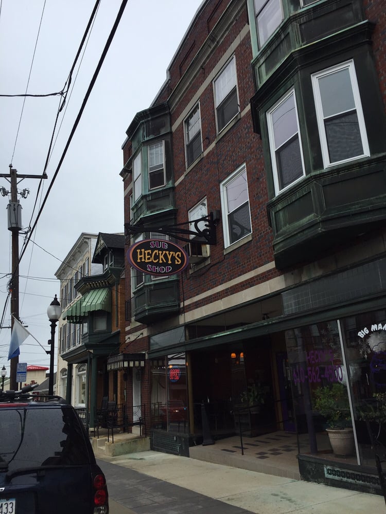 Hecky's Sub Shop
