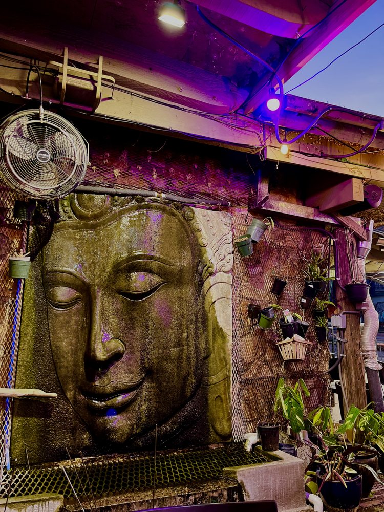 Tong's Thai Restaurant