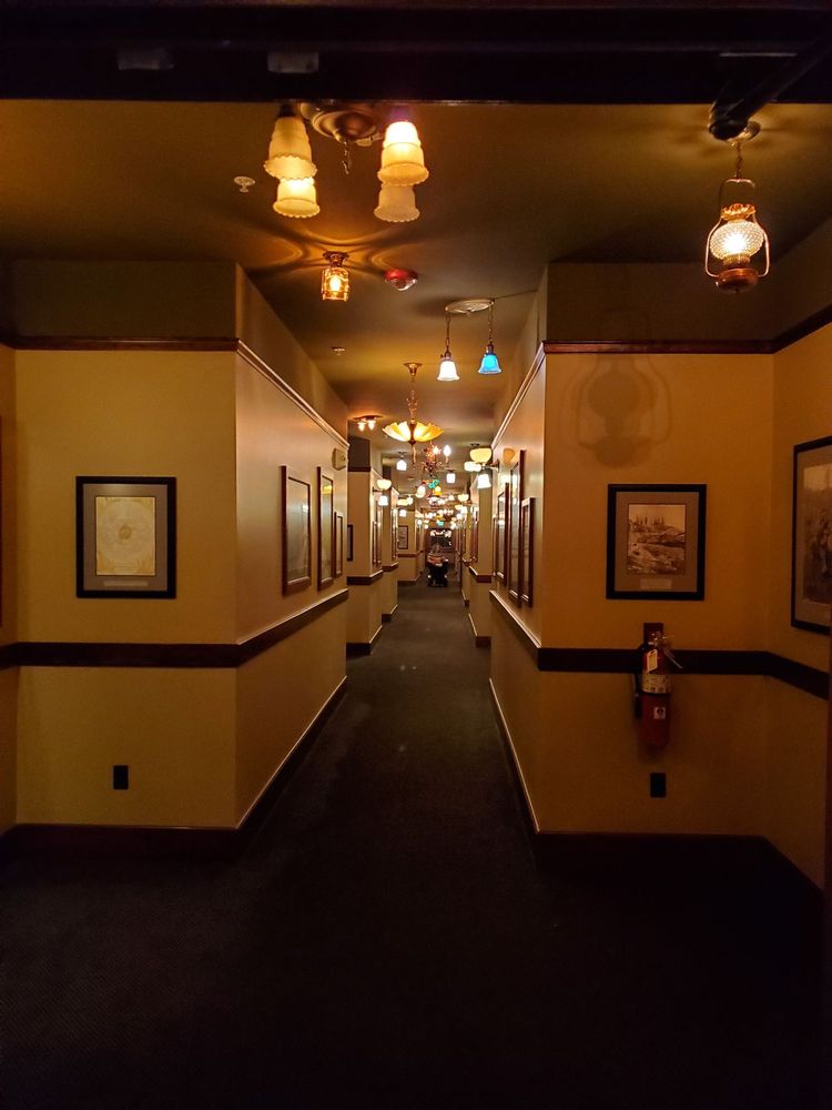 McMenamins Anderson School