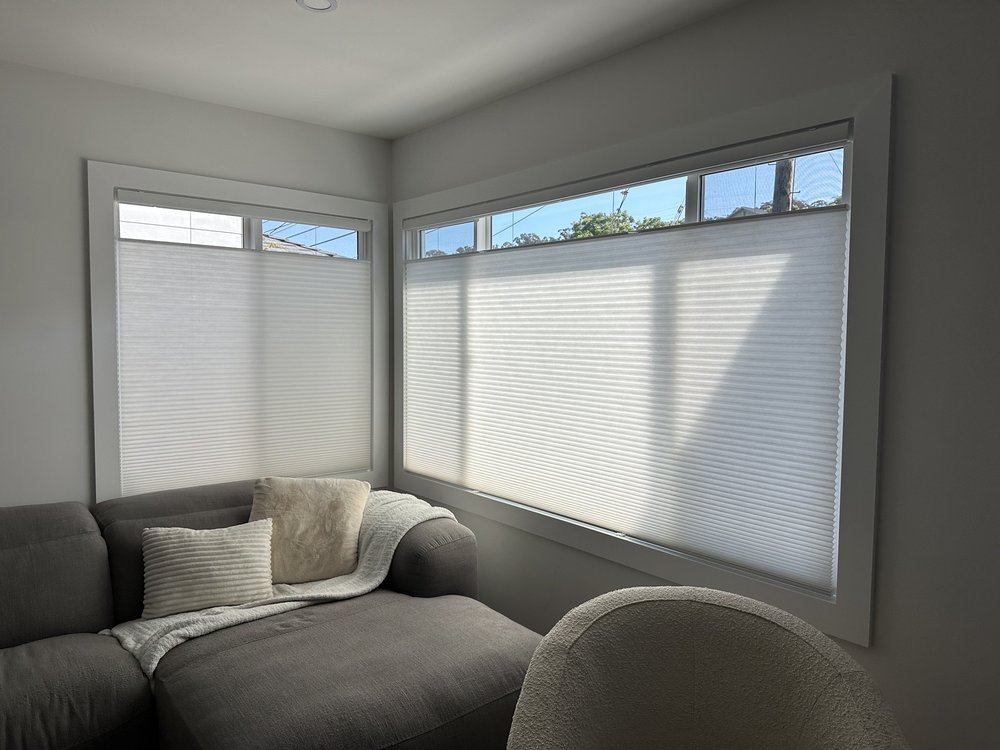 Bay Screens & Blinds