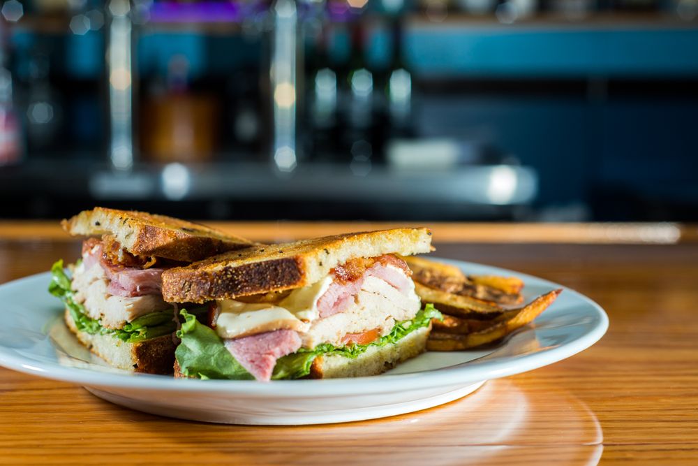 3 Friends Bar & Grill 21 Photos & 20 Reviews American (Traditional