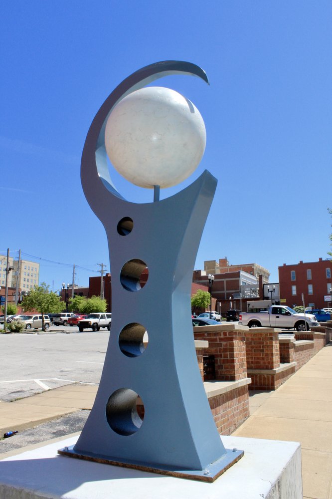 Sculpture Walk Springfield 16 Photos Museums 411 N Sherman Pkwy