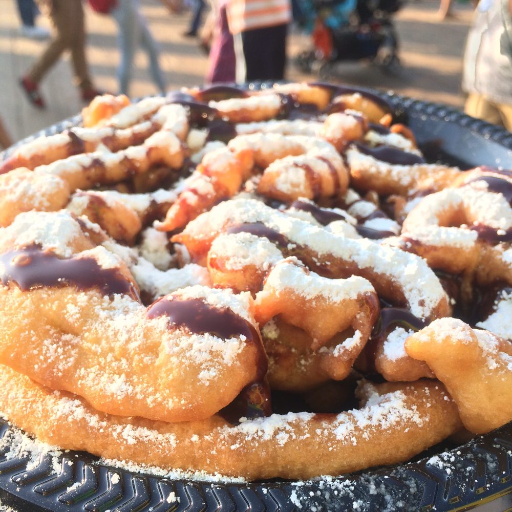 Funnel Cakes 16 Photos & 11 Reviews Desserts 380 Santa Monica