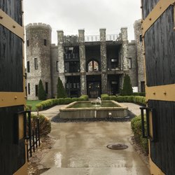 Castle Post Closed 43 Photos 16 Reviews Hotels 230 Pisgah Photo Of Castle Post Versailles Ky United States