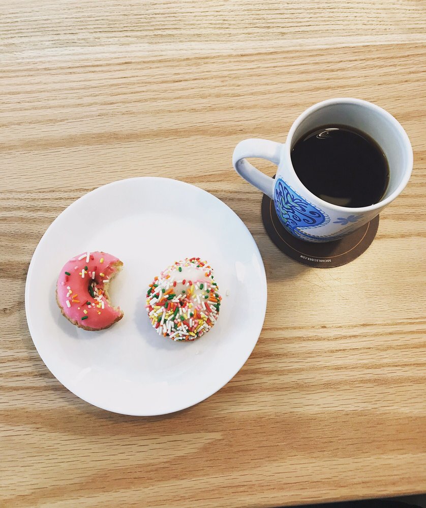 Cream & Amber 21 Photos & 15 Reviews Cafes 1605 Mainstreet