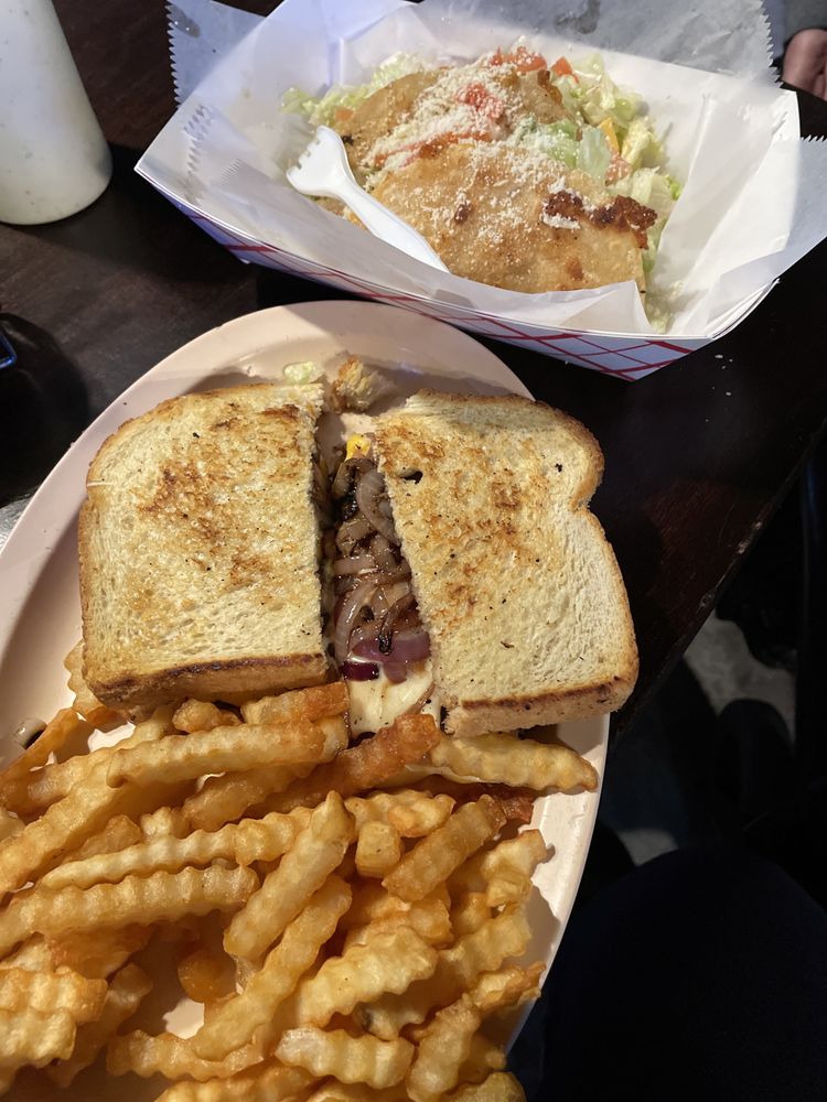 Kenny's