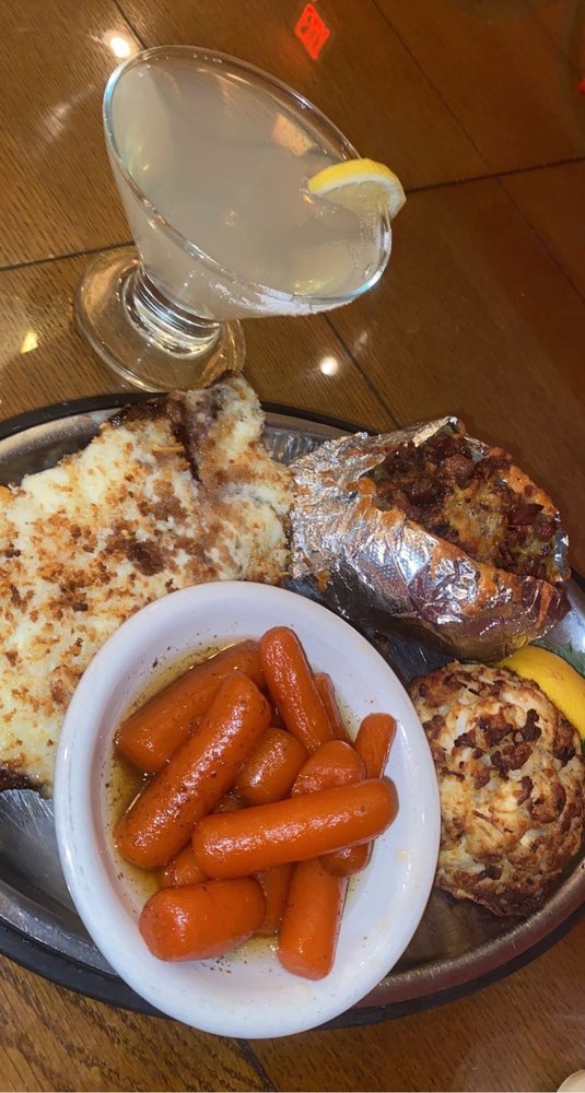 Kitzie's Restaurant & Lounge Club
