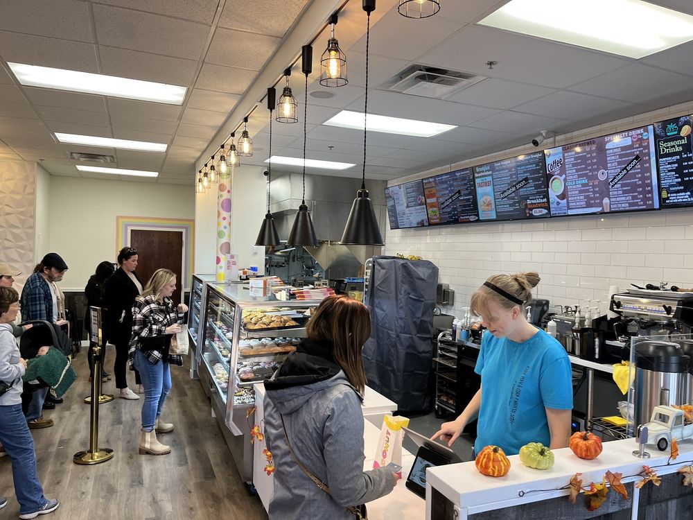 Uffda Donuts, Maple Grove Roadtrippers