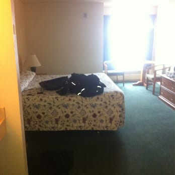 Grand Aleutian 14 Photos Hotels 498 Salmon Way Dutch Harbor Photo Of Grand Aleutian Dutch Harbor Ak United States Room 242