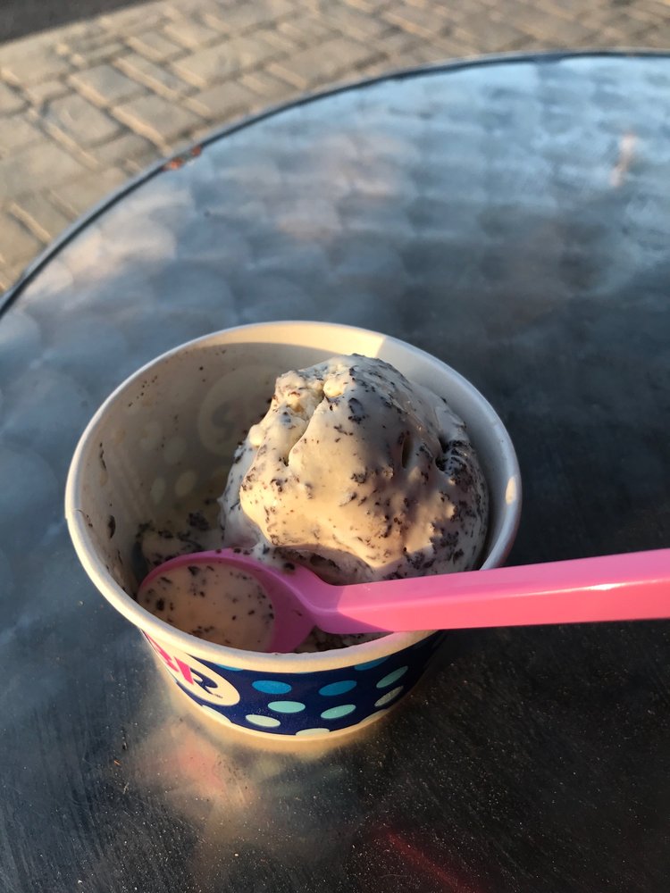 Baskin Robbins