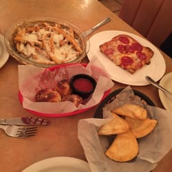 Casa Mia Pizzeria Italian Restaurant 10 Photos Pizza 3711 Photo Of Casa Mia Pizzeria Italian Restaurant Bethlehem Pa United States