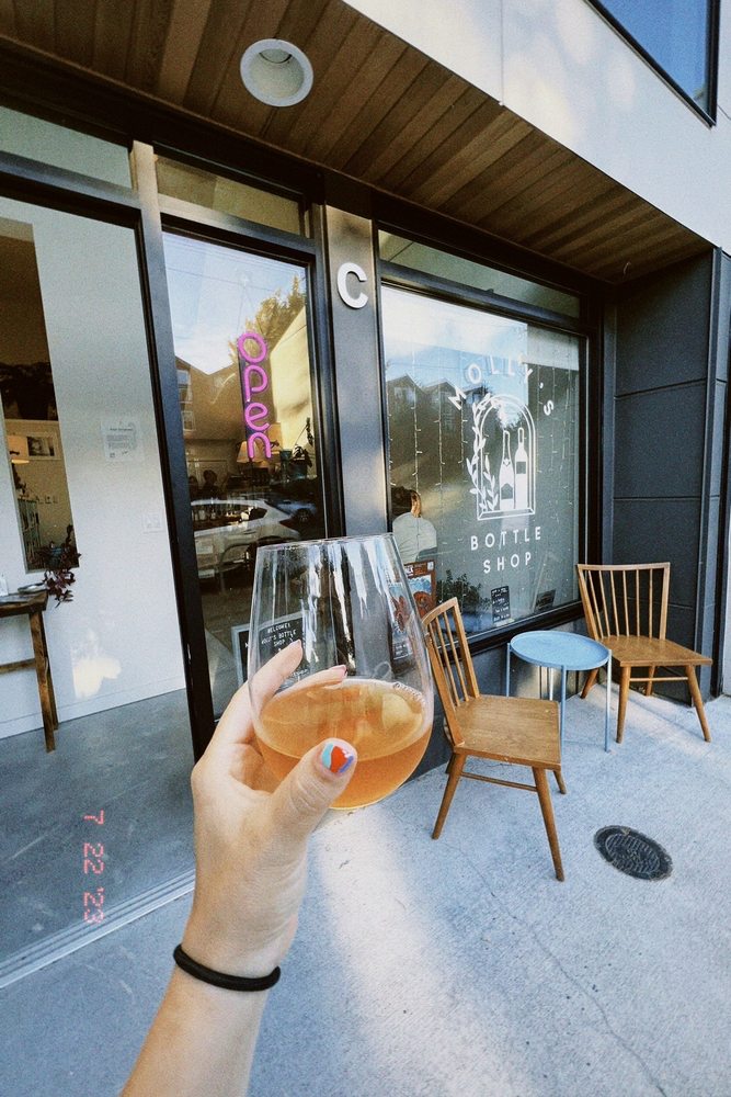 Molly’s Bottle Shop