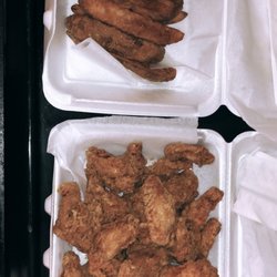 Indi S Fast Food Restaurant 54 Photos 67 Reviews En Wings Photo Of Indi S Fast Food Restaurant Lexington Ky United States 30 Piece