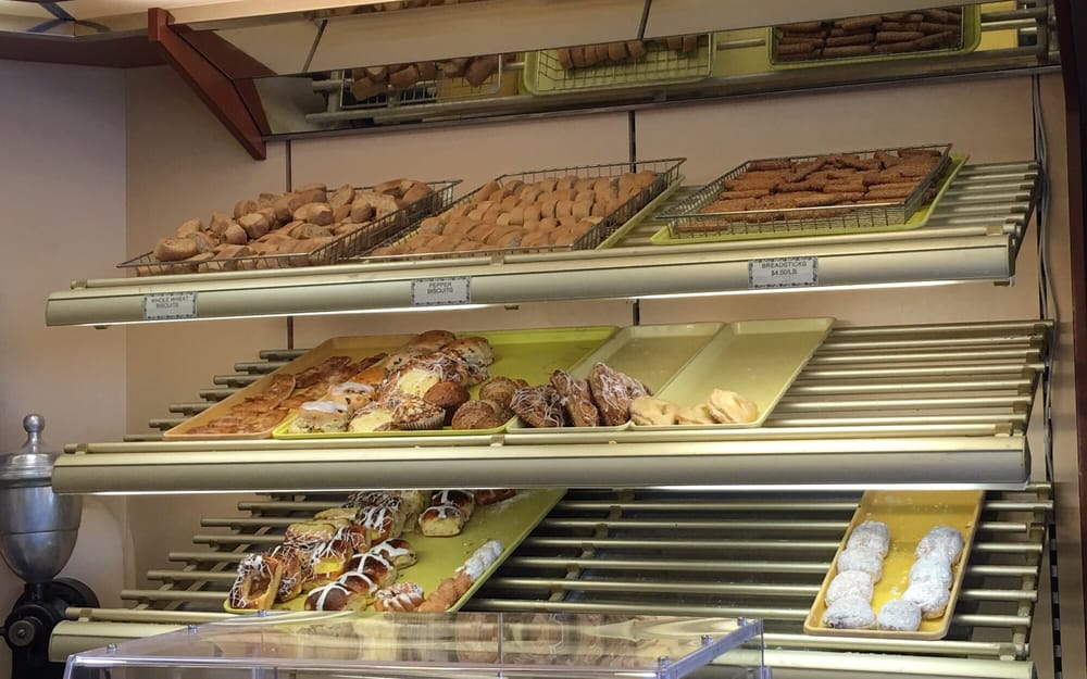 Vitiello Bakery & Cake Shop 12 Photos & 28 Reviews Bakeries 105