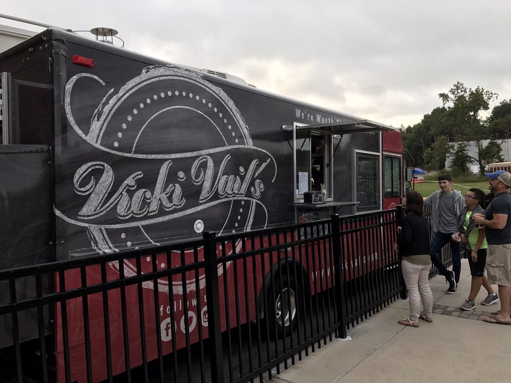 Vicki Vail’s 39 Photos Food Trucks Virginia Beach, VA
