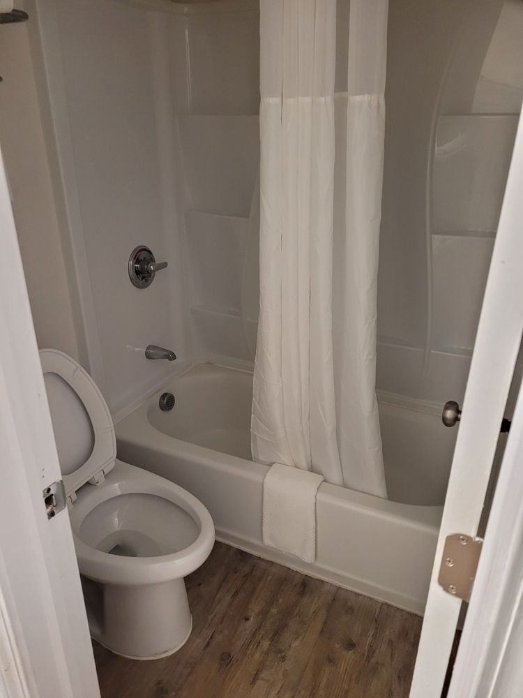 Days Inn by Wyndham Lumberton