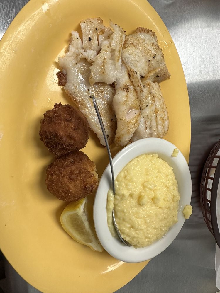 Olde East Hill Grill