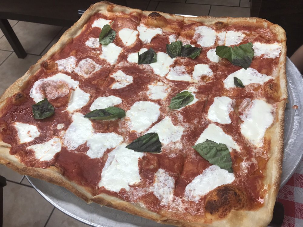 Bruno's Pizza