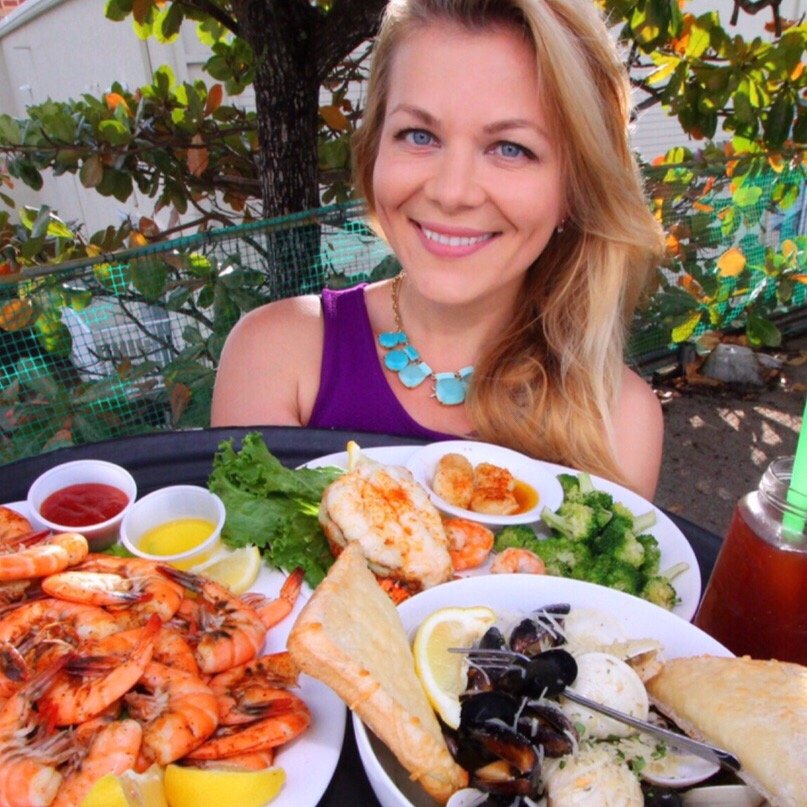 Two Friends Patio Restaurant 329 Photos 361 Reviews Karaoke Comment From Katia K Of Two Friends Patio Restaurant Business Manager