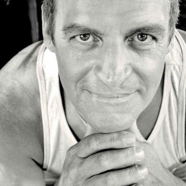 Male massage cairns