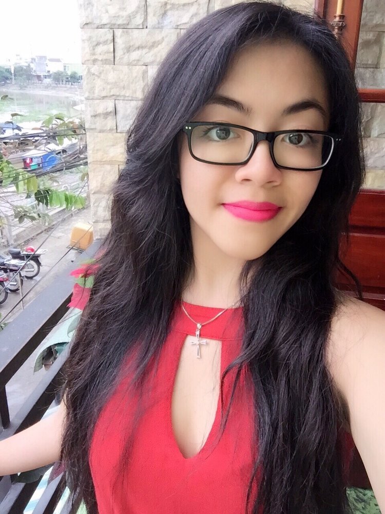 Ai Nhi N.'s Review